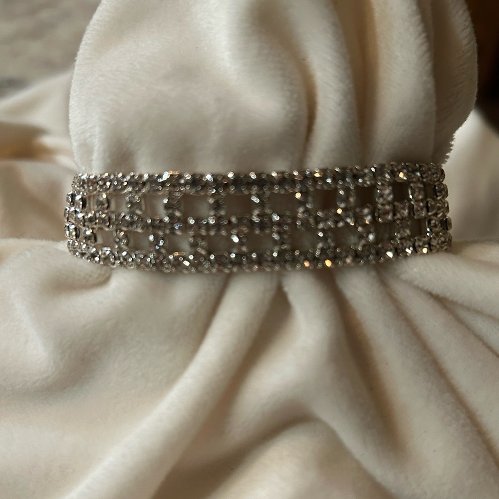Elegant Rhinestone Flex Bracelet